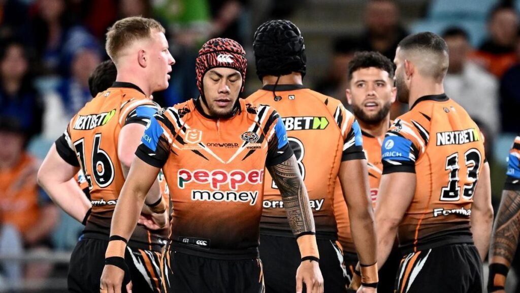 Jarome Louis volvió a brillar cuando los Bulldogs destruyeron a