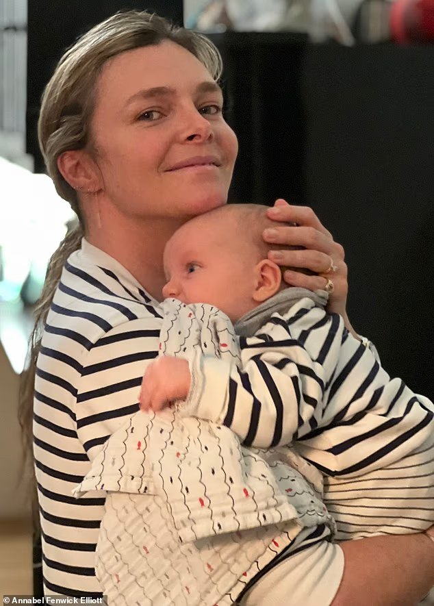 Je n'oublierai jamais le cri perçant de mon fils. J'ai