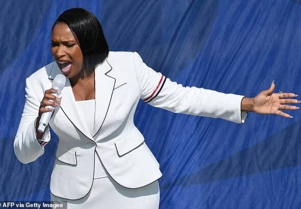 Jennifer Hudson a stupéfié le public lors de la finale