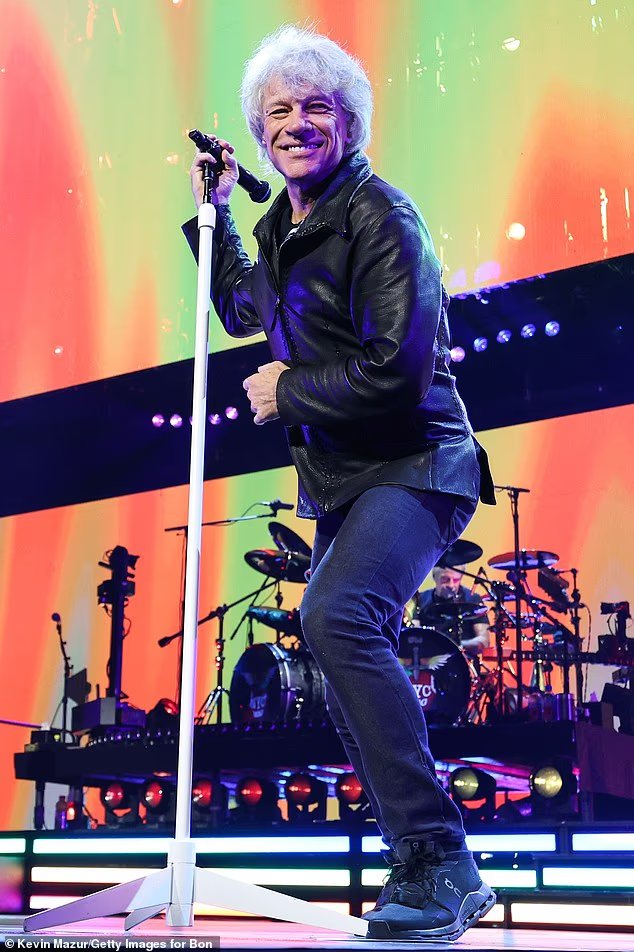 Jon Bon Jovi, 64 ans, met brusquement fin à son