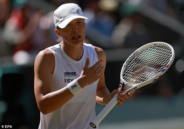 La championne en titre de Wimbledon, Iga Sviatek, a été