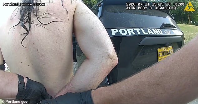 La police de Portland est accusée d'avoir mis 45 MINUTES