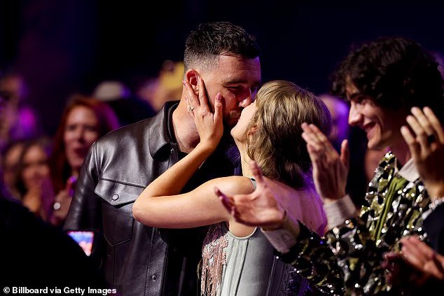 La réaction chaude de Travis Kelce au mariage de Taylor
