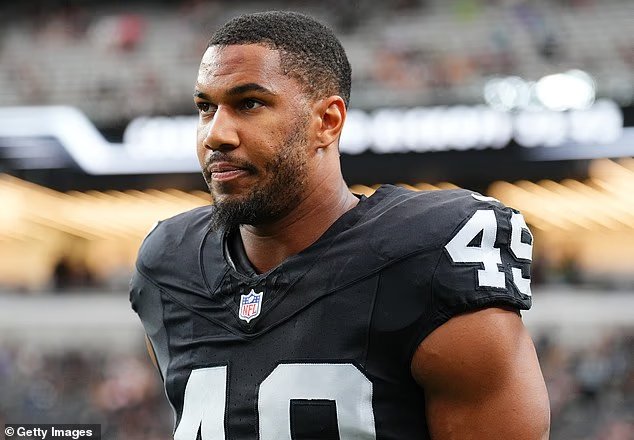 La star des Cowboys de Dallas, Charles Snowden, suspendue pour
