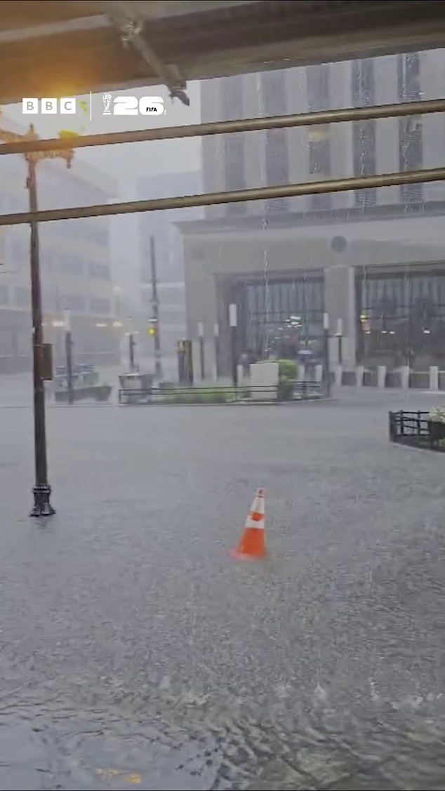 La tempête frappe New York à 24 heures de la