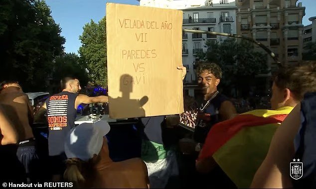 Lamine Jamal se moque de l'Argentine brutale de Leandro Paredes