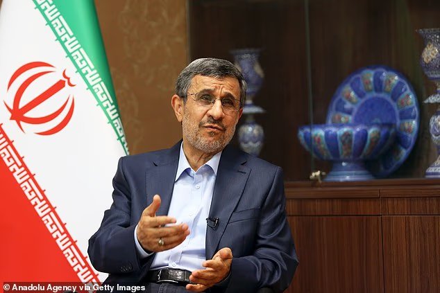 L'ancien président iranien Ahmadinejad « a été assigné à résidence