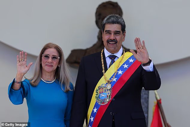 Le NIT inclut le leader vénézuélien déchu Nicolás Maduro sur