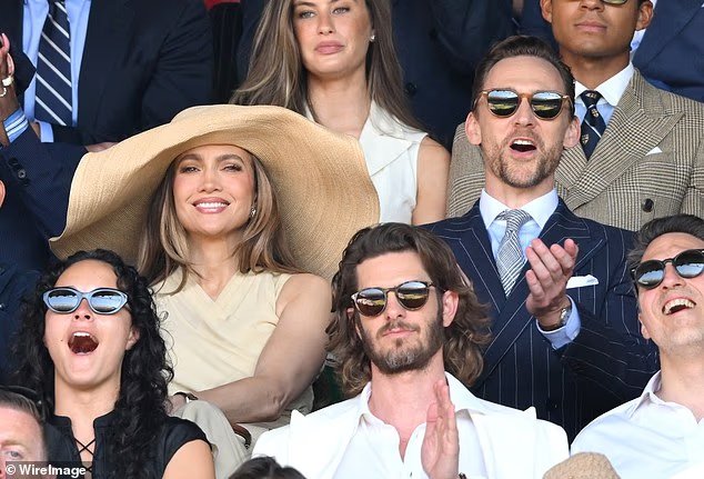 Le chapeau de soleil géant de Jennifer Lopez à Wimbledon