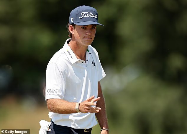 Le phénomène du golf universitaire Jackson Koivun a battu Scotty