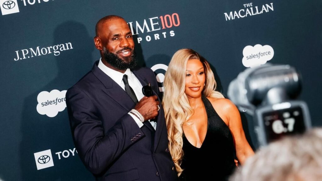 LeBron James se unirá a los Philadelphia 76ers para su