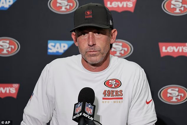 L'entraîneur des 49ers, Kyle Shanahan, fait un grand pas en