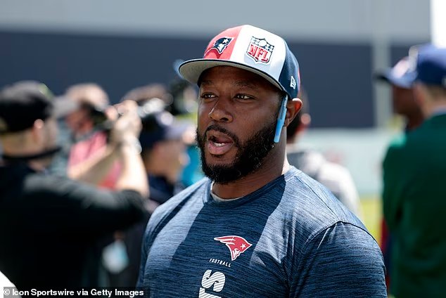 L'entraîneur noir de la NFL qualifie le manque d'opportunités de