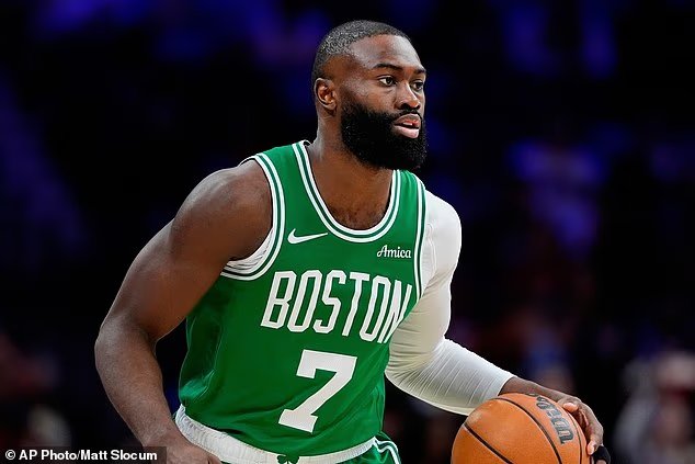 Les Boston Celtics envoient Jaylen Brown chez leur rival de