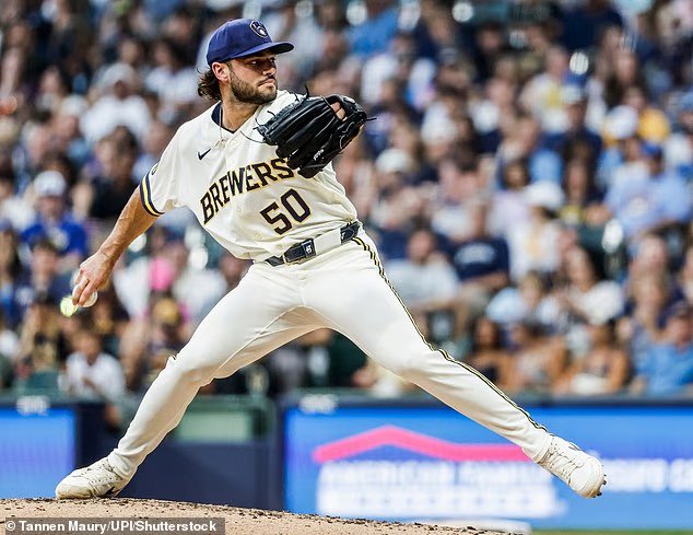 Les Brewers de Milwaukee ont libéré le lanceur vainqueur des