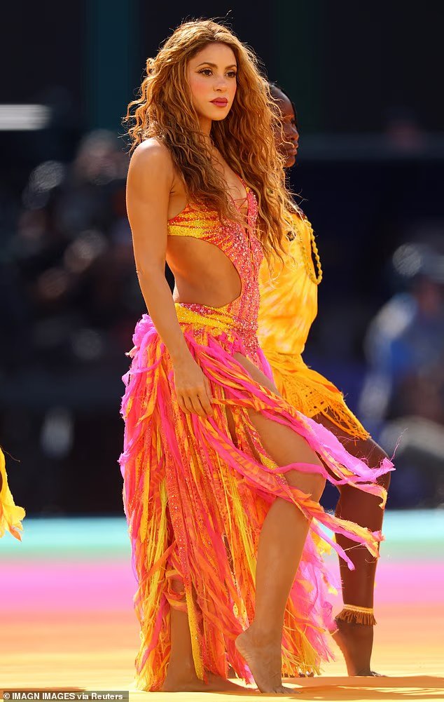 Les fans de Shakira s'émerveillent devant sa participation intemporelle à