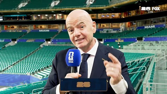 Les fans de football américains demandent à Gianni Infantino de