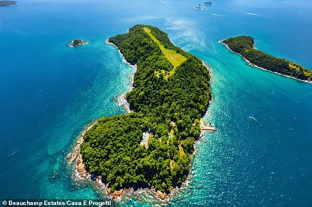 L'île privée « James Bond Lair » appartenait autrefois à