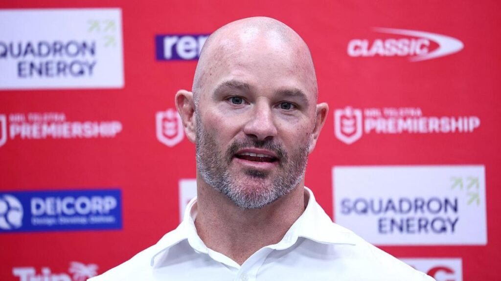 Los Dragones contratan a un nuevo entrenador con Dean Young