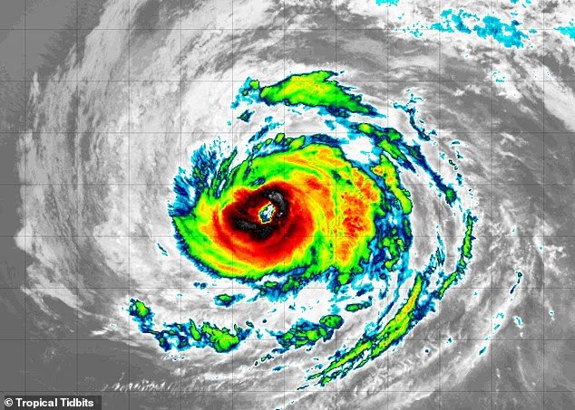 L'ouragan Fausto frappera directement les États-Unis, prédisent les modèles spaghetti