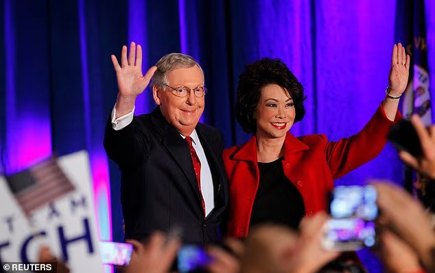 MTG qualifie l'épouse de Mitch McConnell d'« espionne communiste »
