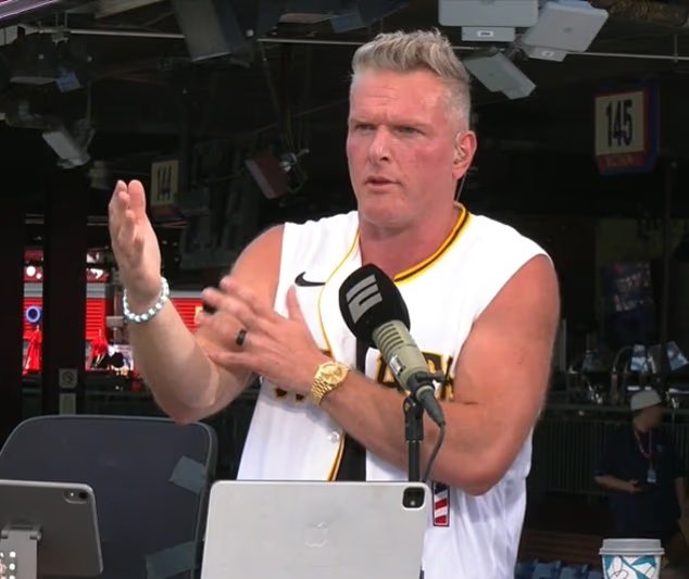 Moment tendu, Pat McAfee revient sur le mariage « qui