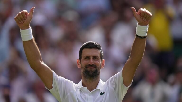 Novak Djokovic supera a Roger Federer en la lista de