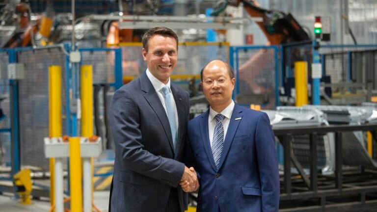 Para ampliar la gama europea, Ford se alía con Geely