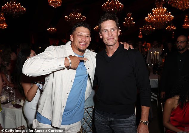 Patrick Mahomes révèle qu'il a appelé Tom Brady pour obtenir