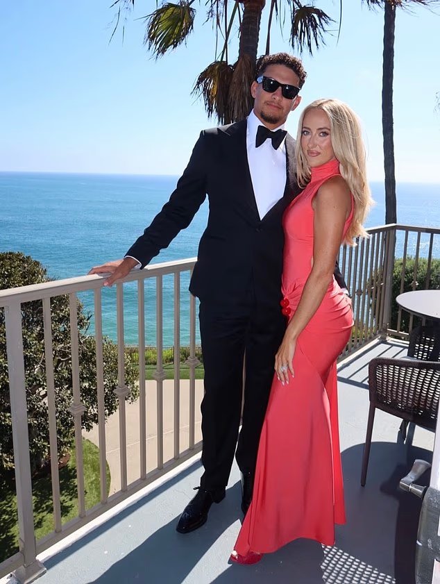 Patrick et Brittany Mahomes partagent de nouvelles photos après avoir