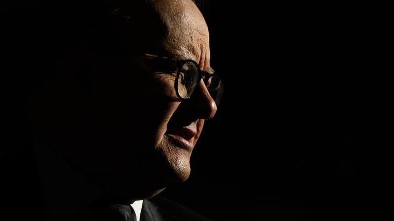 Podcast de problemas: El primer ministro Anthony Albanese fortalece los