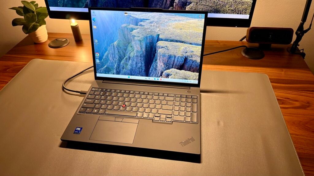 Revisión de la estación de trabajo móvil Lenovo ThinkPad P16V