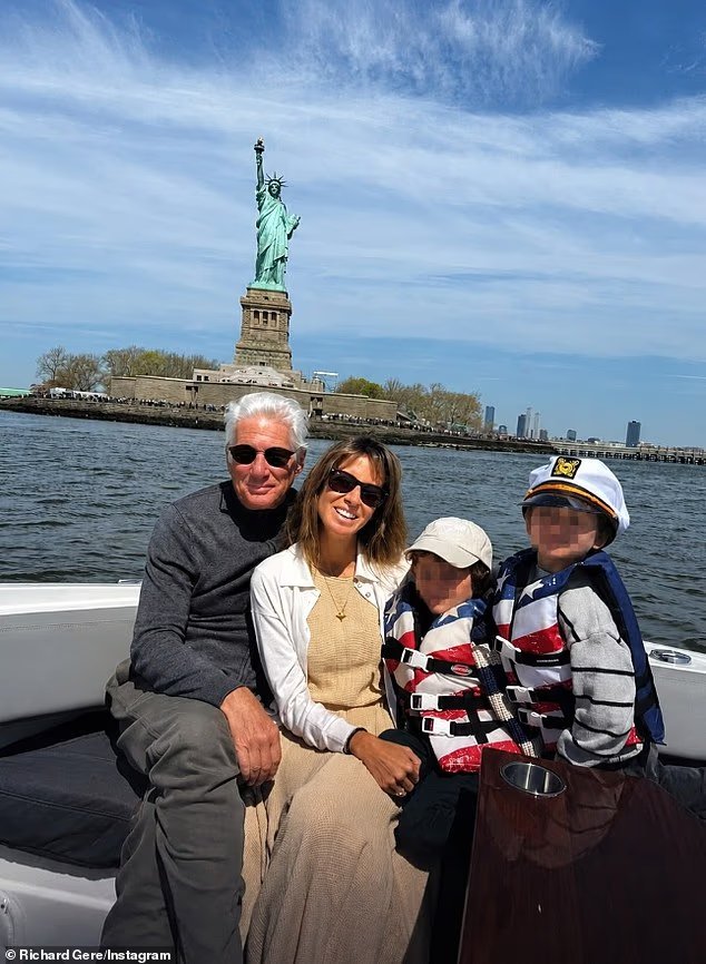 Richard Gere, 76 ans, et sa femme Alejandra, 43 ans,