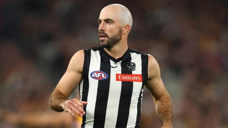Se espera que el campeón de Collingwood, Steele Sidebottom, se