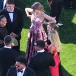 Taylor Swift souffre d'un dysfonctionnement de sa garde-robe alors qu'elle