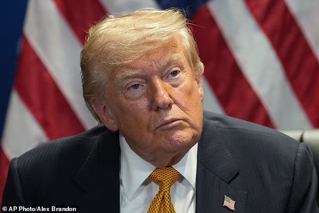 Trump lance des bombardements massifs contre l’Iran après que le