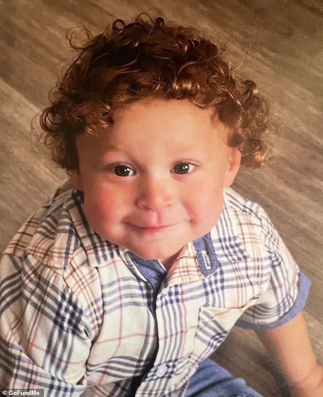 Un enfant en bas âge qui a été déclaré mort