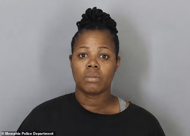 Une mère du Tennessee accusée d'avoir tué un jeune homme