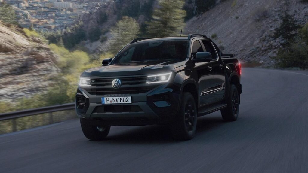 Volkswagen Amarok Dark Label V6 2026: precio especial opaco para