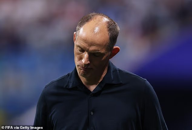 Wayne Rooney s'en prend à Thomas Tuchel pour avoir "demandé