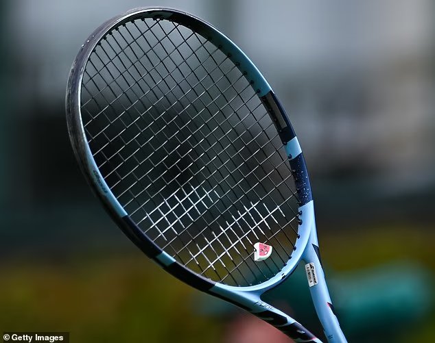 Wimbledon autorise une joueuse de tennis turque à afficher le